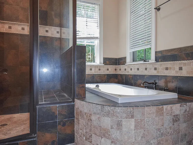 1634 Presley Ct — Photo 26