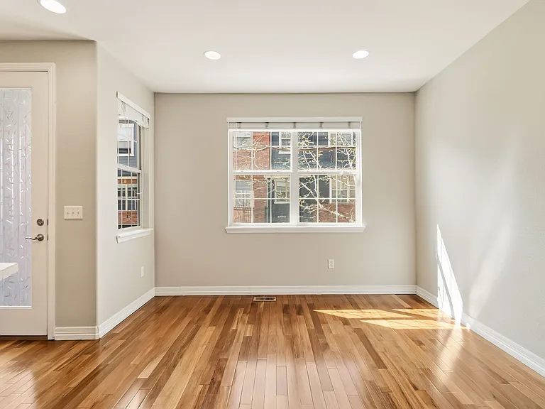 9219 Kornbrust Cir — Photo 42