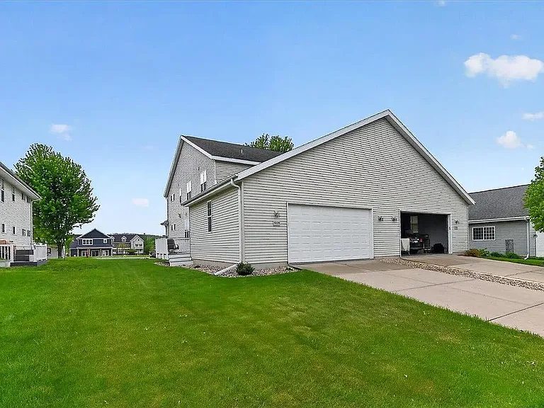 5220 Sassafras Dr #1 — Photo 2
