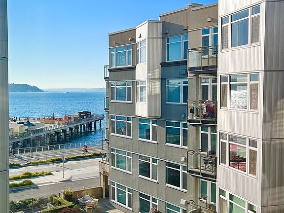 2nd image of 1900 Alaskan Way #402