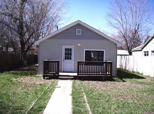 1025 Montana St, Gooding, ID 83330