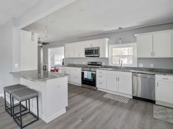 61 Pothier St, Bellingham, MA 02019