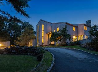 100 Chestnut Ridge Rd, Bedford Corners, NY 10549