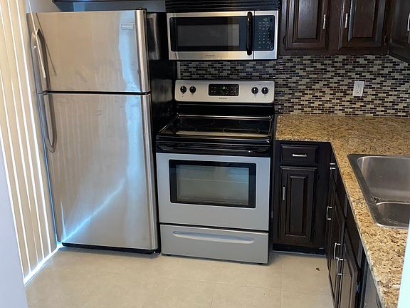 2nd image of 2622 Piedras #2