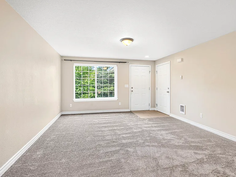 53 Michael St — Photo 12