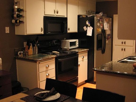 Kitchen and dining area...