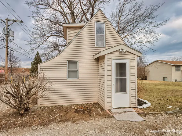 2100 Elim Ave, Zion, IL 60099