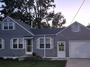 4805 Ozark St NE, Cedar Rapids, IA 52402