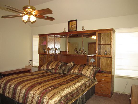 3rd image of 1420 Briar Meadow Dr