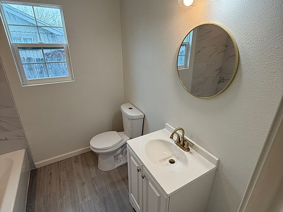 3rd image of 2522 Lorine Dr