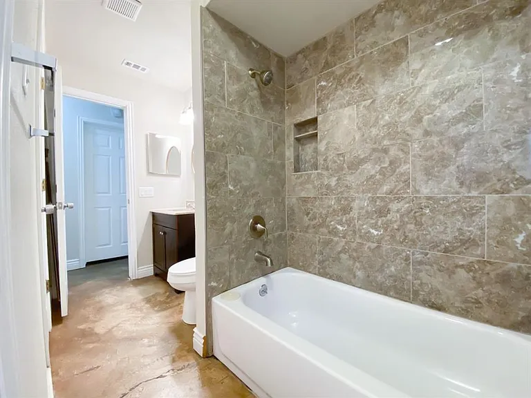 10408 Leaning Willow Dr — Photo 11
