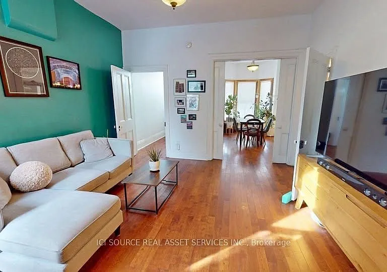132 Ferguson Ave N — Photo 1