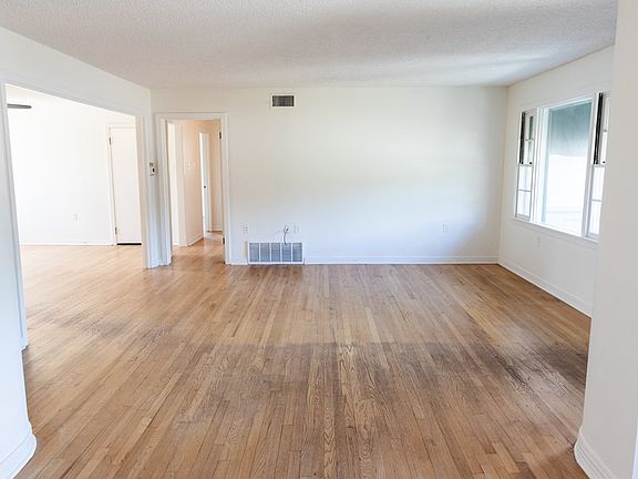 5th image of 2556 Nasworthy Dr