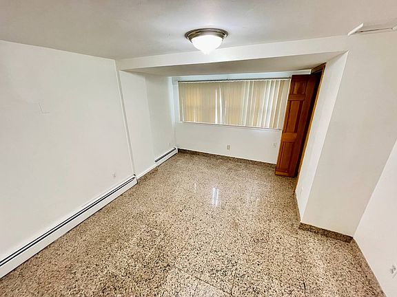 5th image of 1117 Mace Ave #1