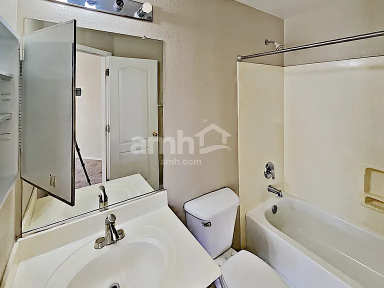 30300 N Royal Oak Way — Photo 13