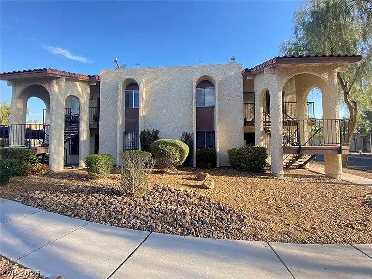 3253 Savalli St #D — Photo 1