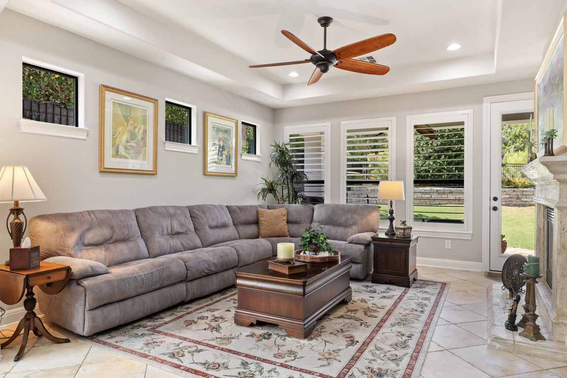 next background image