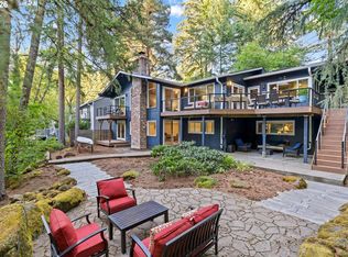 18148 Pioneer Ct, Lake Oswego, OR 97034