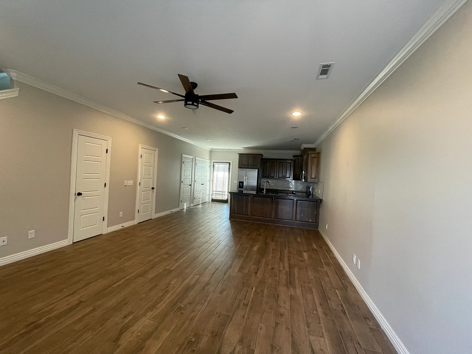 2 bed, 2.5 bath, 1153 sqft, $1,450 — Photo 4