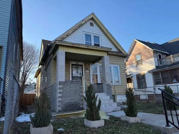 3033 N Holton STREET, Milwaukee, WI 53212