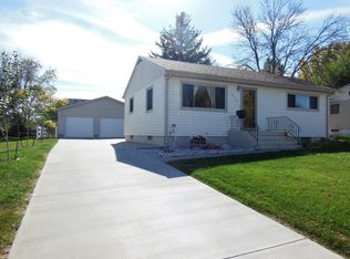 1279 Summit Dr, Sidney, NE 69162