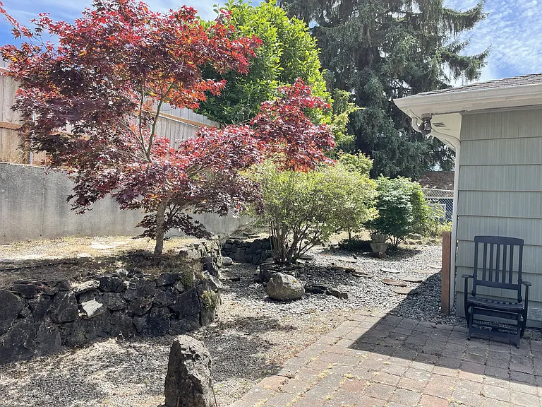 1616 Perry Ave — Photo 46