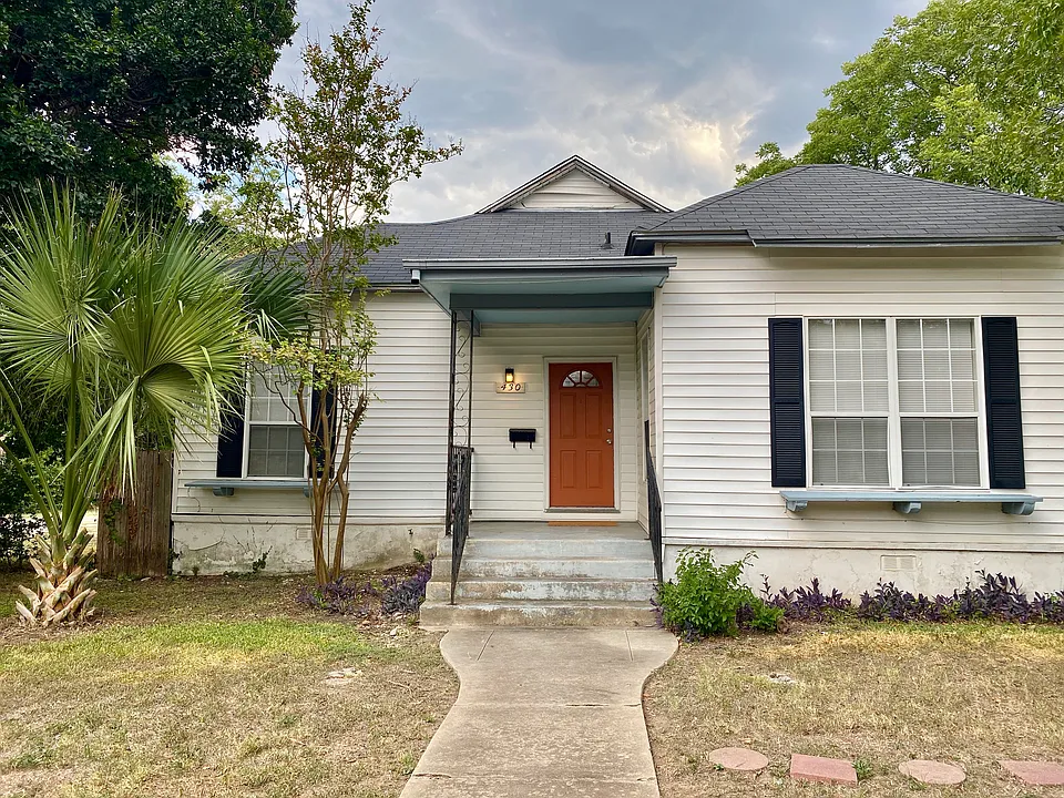 430 E Magnolia Ave #1