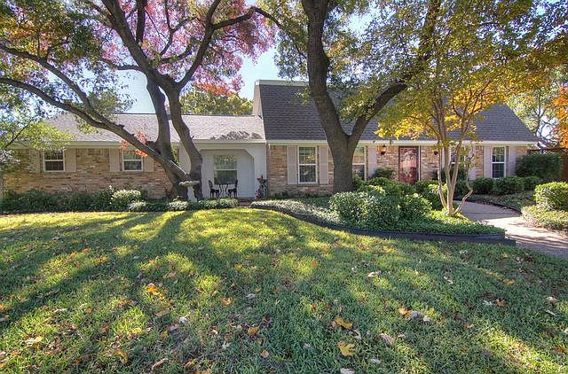 1st image of 2328 Monticello Cir