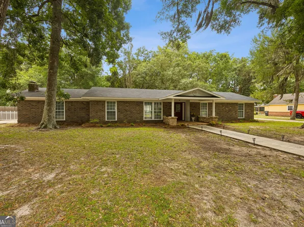 811 Devon Dr, Saint Marys, GA 31558