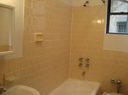 Rented by City Connections Realty | media 16