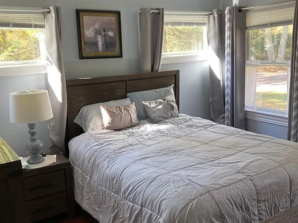 6 Shirley St, Center Moriches, NY 11934