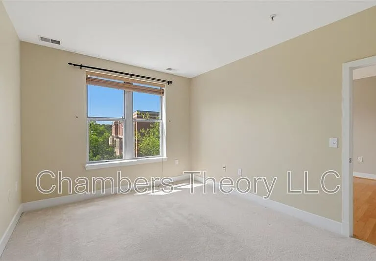 1800 Wilson Blvd #314 — Photo 14