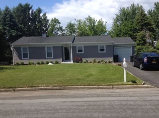 9 Dorn Pl, Centereach, NY 11720