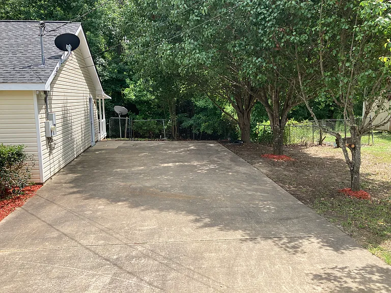 32 Lee Road 2091 — Photo 3