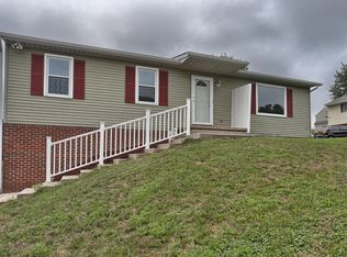 1030 Schwanger Rd, Elizabethtown, PA 17022