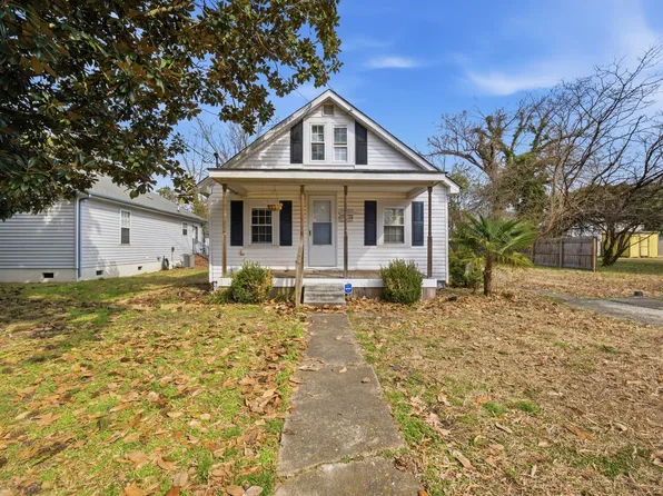 3920 County St, Portsmouth, VA 23707