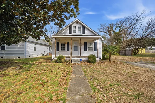 3920 County St Photo 1