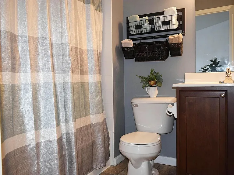 6126 Kirklington Cir — Photo 16