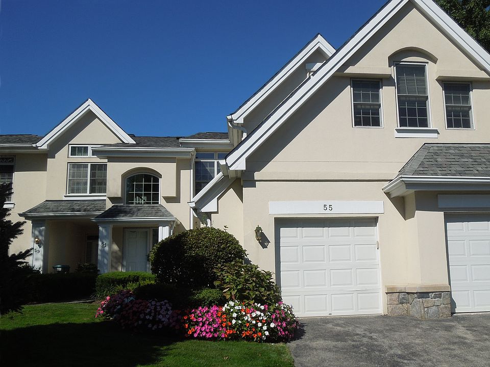 1st image of 55 Doral Greens Dr W