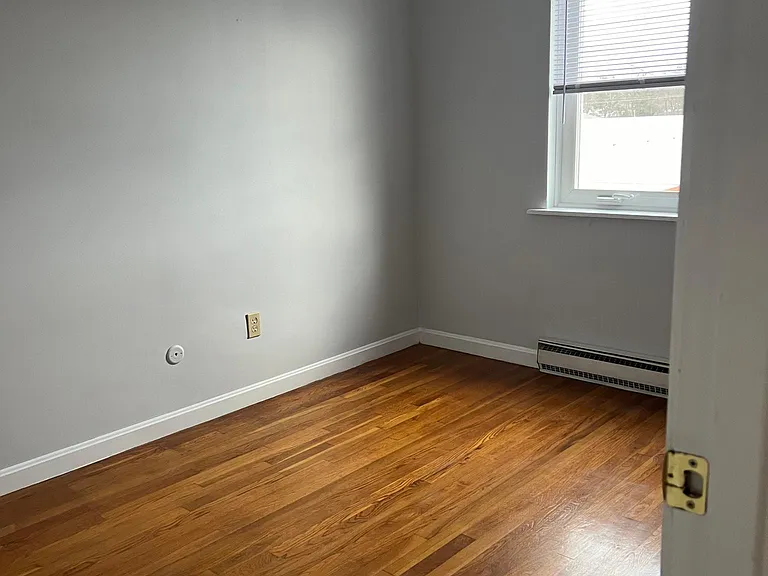 1 N Howard Ave #7 — Photo 3