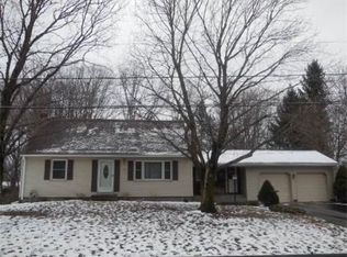 18 Roberts Rd, Enfield, CT 06082