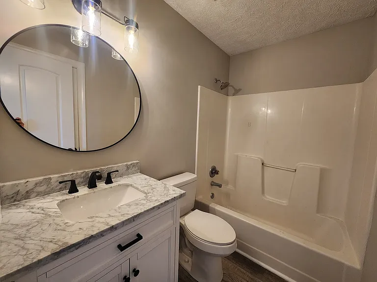 318 Cayenne Dr — Photo 9