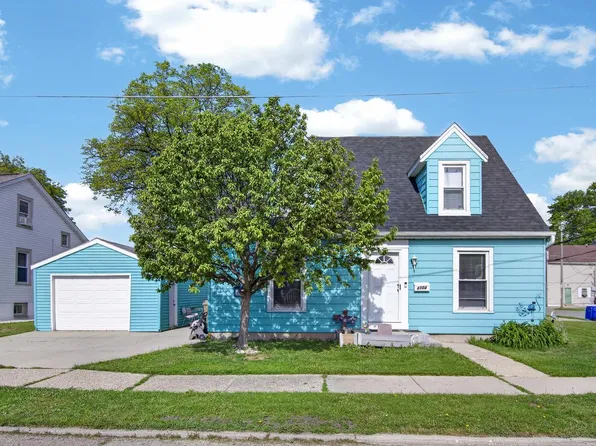 4304 19th AVENUE, Kenosha, WI 53140