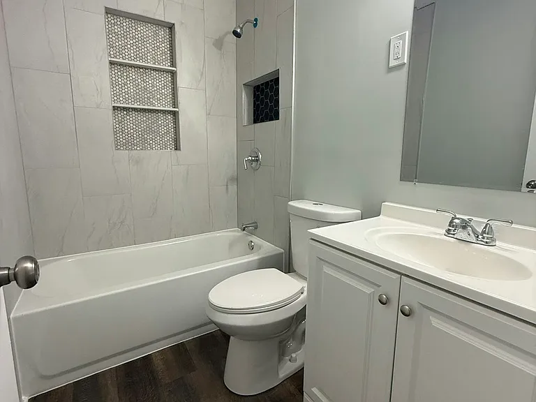 332 Flynn Rd — Photo 4