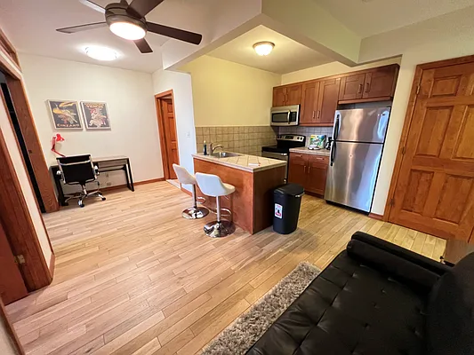 Rented by OvCo Realty | media 2