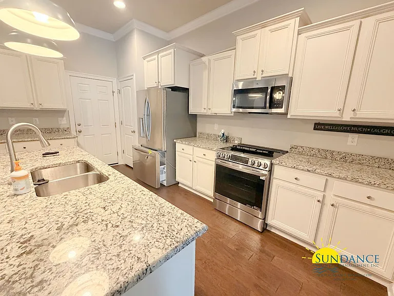 16 Viper Rd — Photo 4