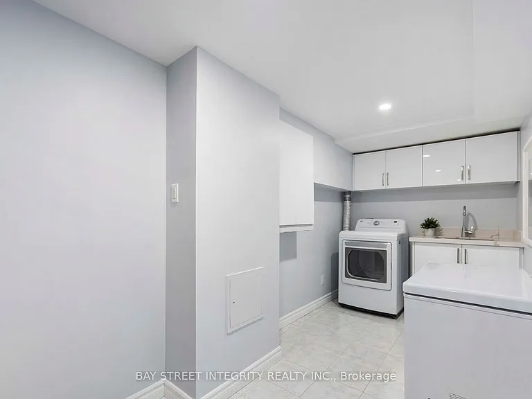22 Dunbar Cres — Photo 23