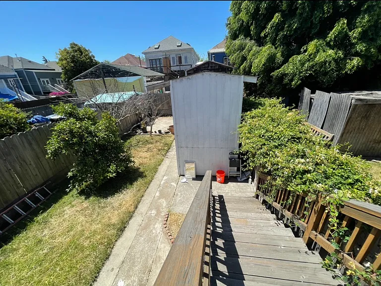 1627 12th St — Photo 11