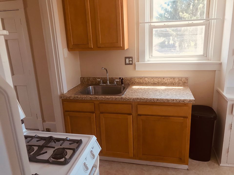 1st image of 2933 W Liberty Ave APT 6