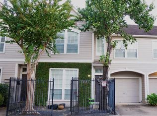 1710 Dennis St, Houston, TX 77004
